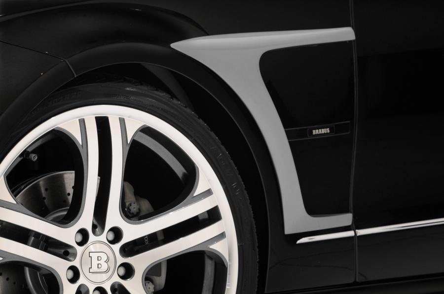  Mercedes-Benz CLS-Class by Brabus 2011 года  (фото 9 из 15)